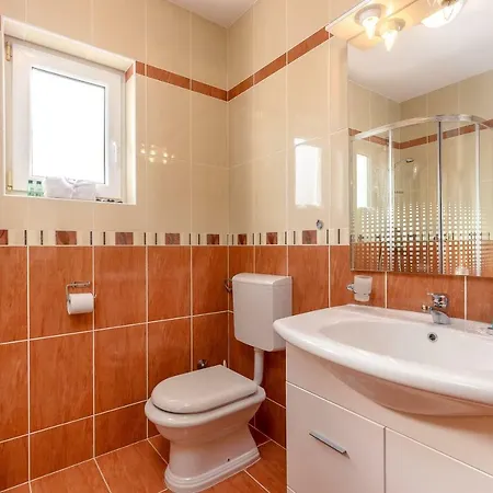 Lulic Apartmán *