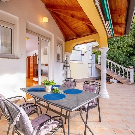 Apartamento Lulic *